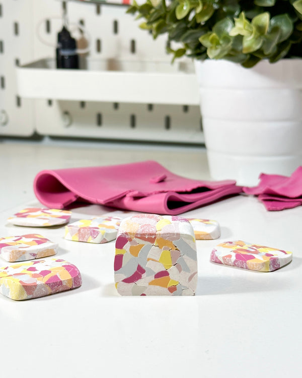 Totul e modelat manual