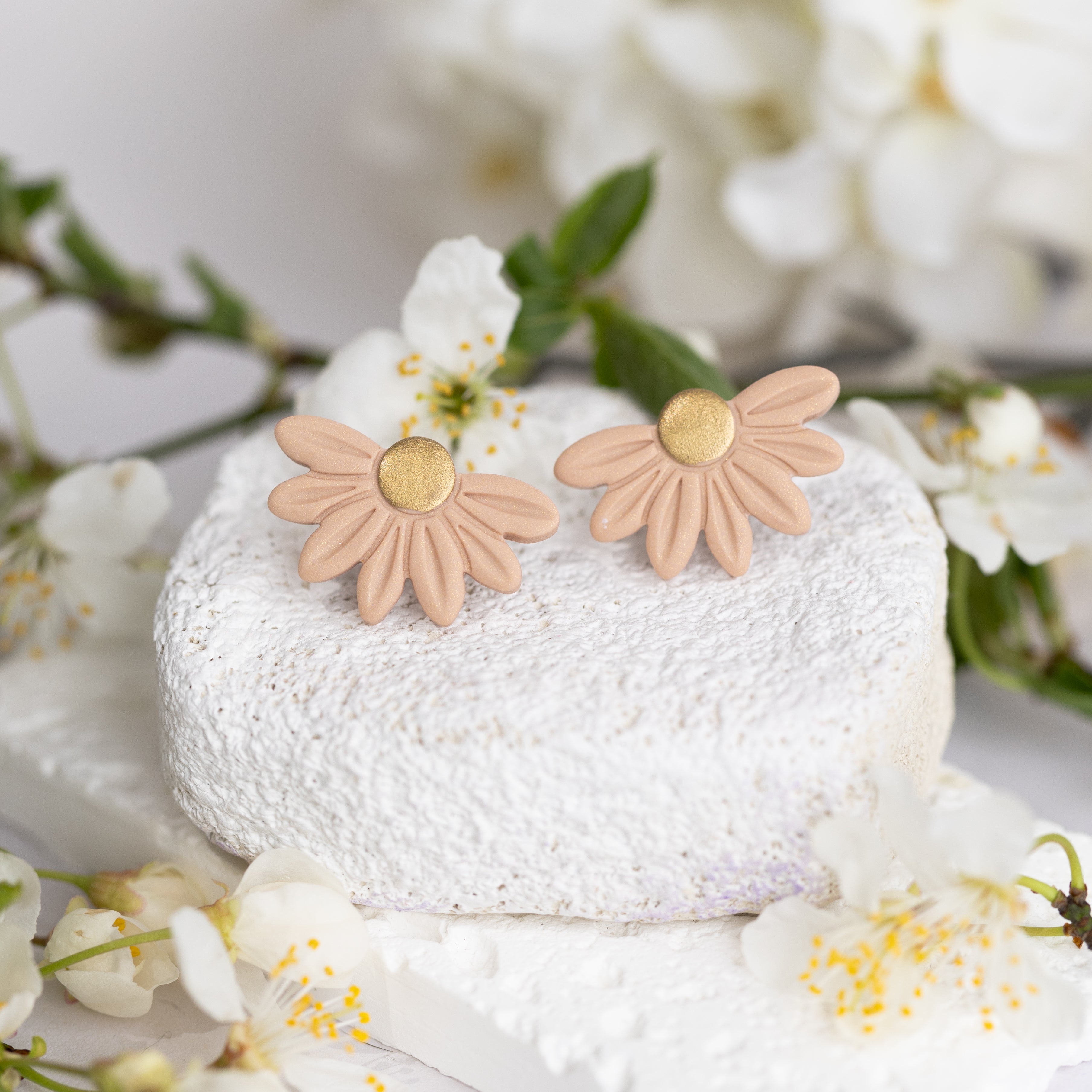 Cercei Studs - daisy nude