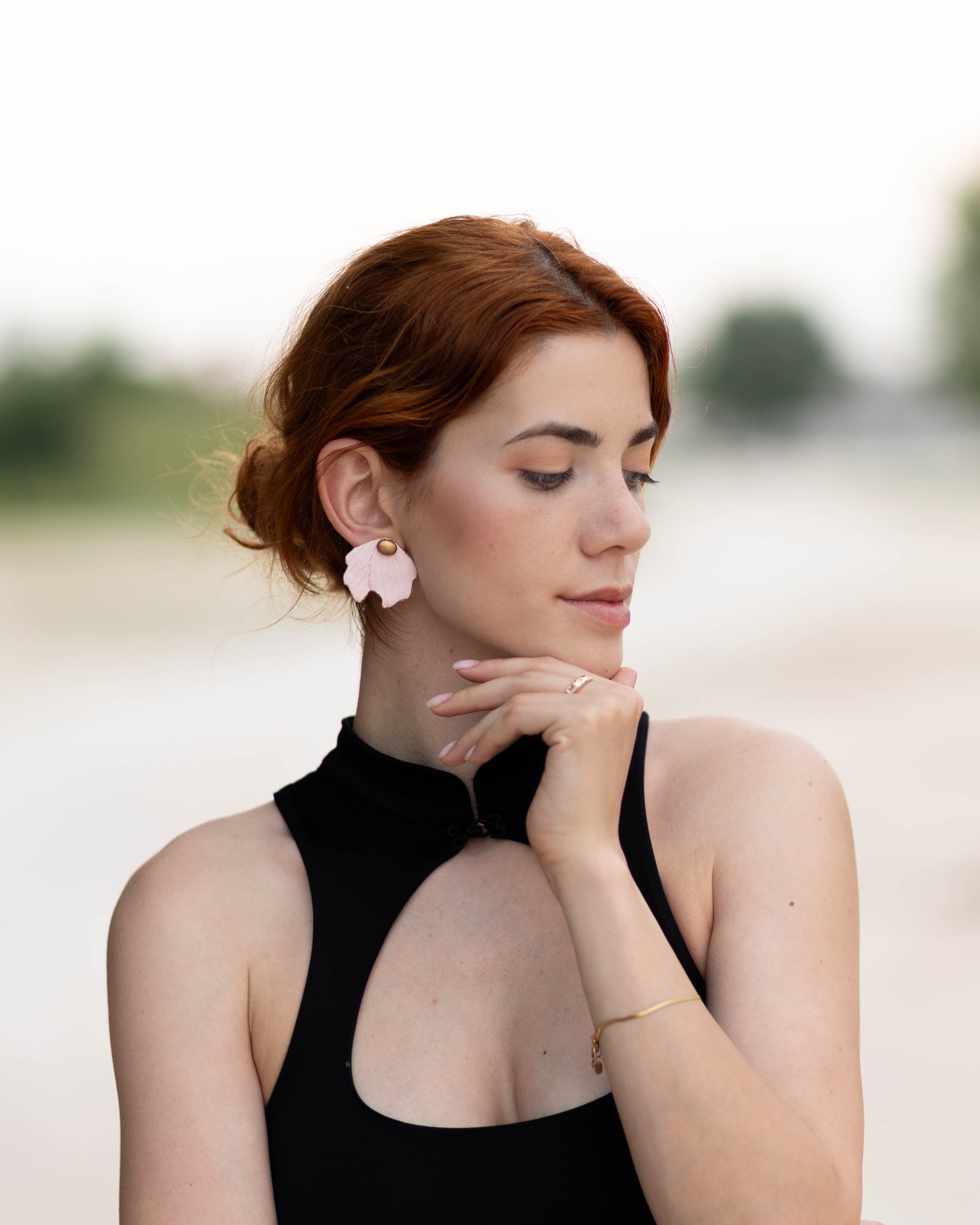 Cercei Petal – Blush Pink