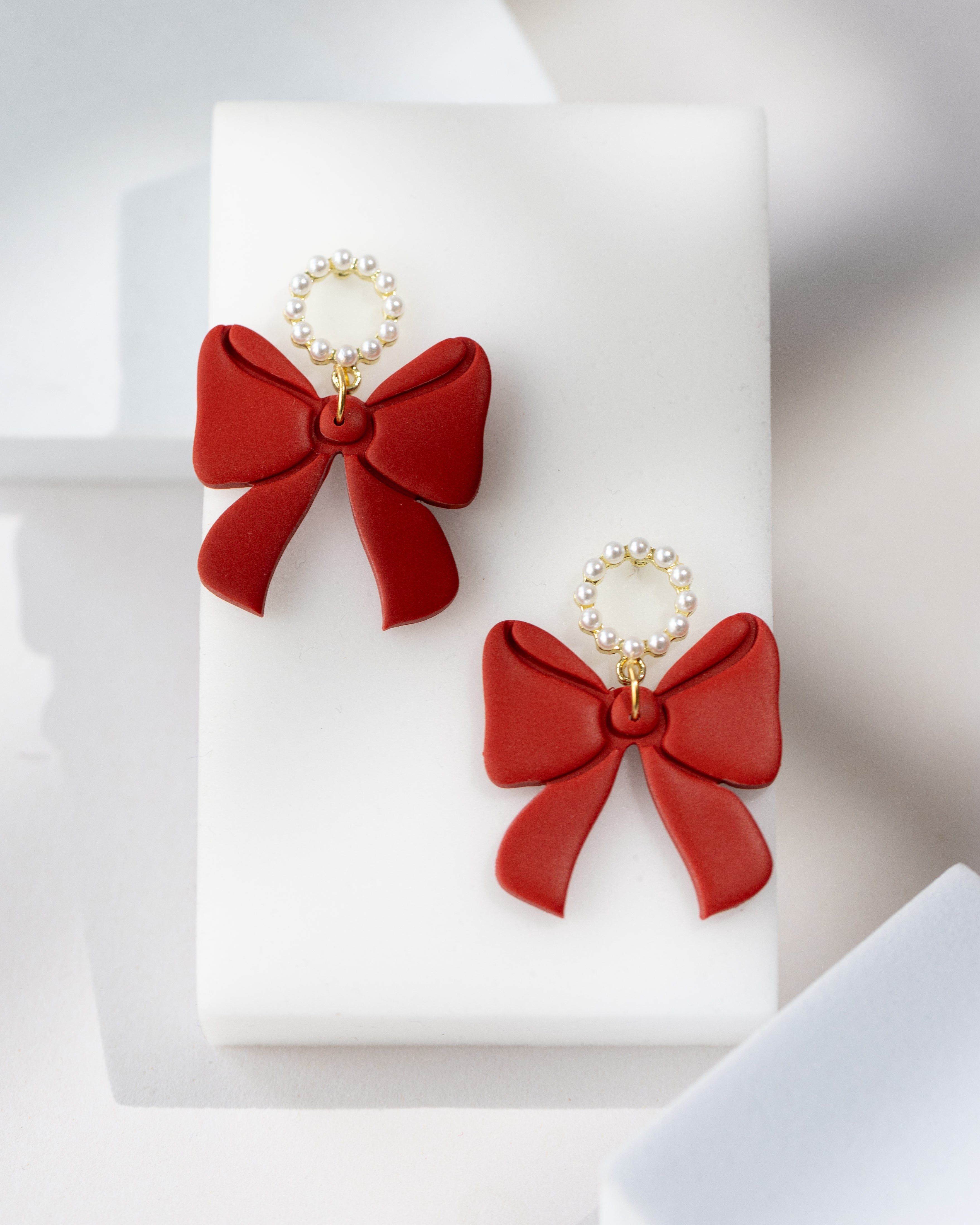 Cercei Pearl Bow - red