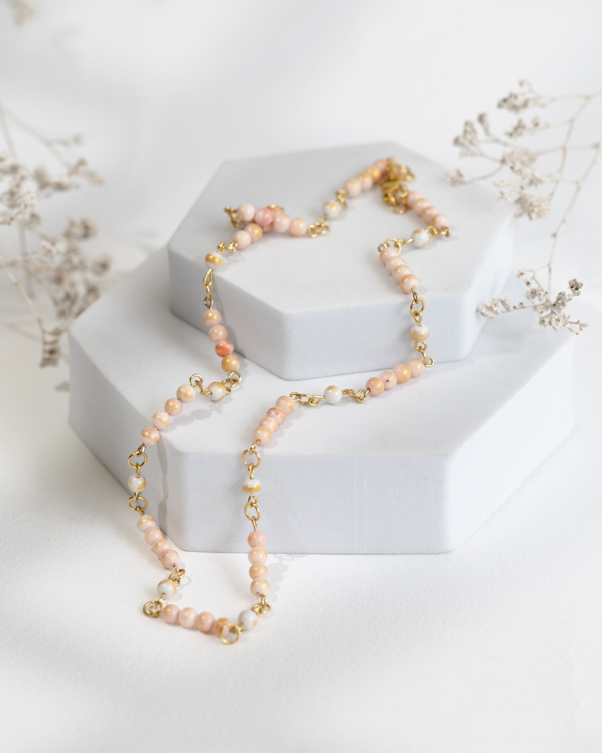 Colier Mashan Jade - roz cu accente aurii