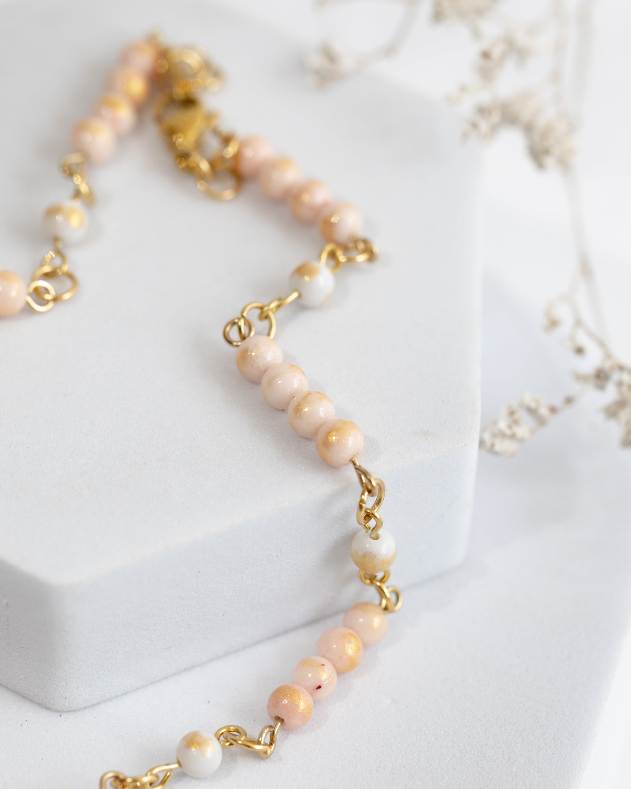 Colier Mashan Jade - roz cu accente aurii