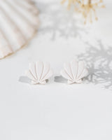 Cercei Studs Shell - pearl