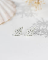 Cercei Studs Ocean Shell - pearl light green