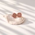Cercei Mochi – Mini Studs Cocoa