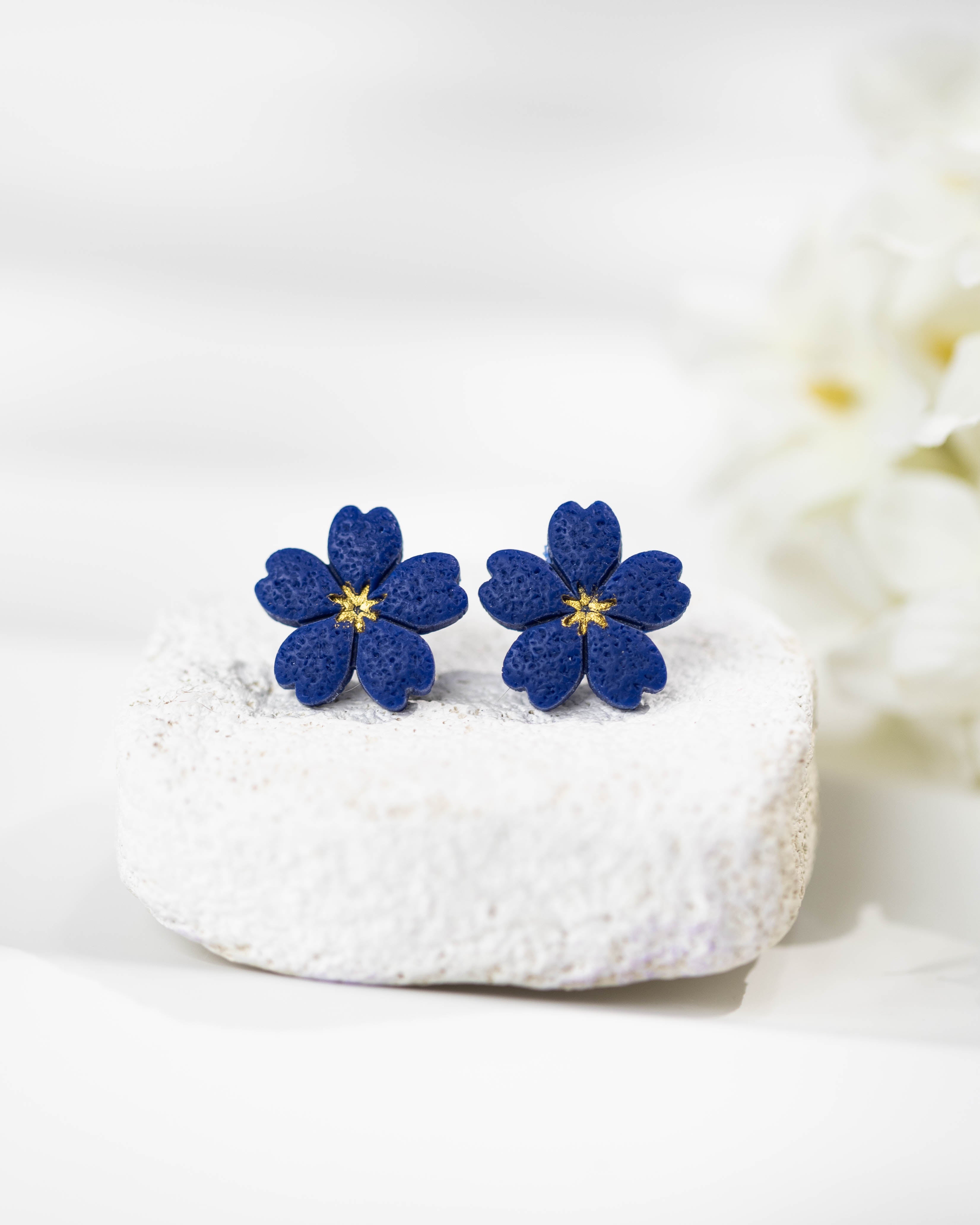 Cercei Studs Pastel Flower - royal blue