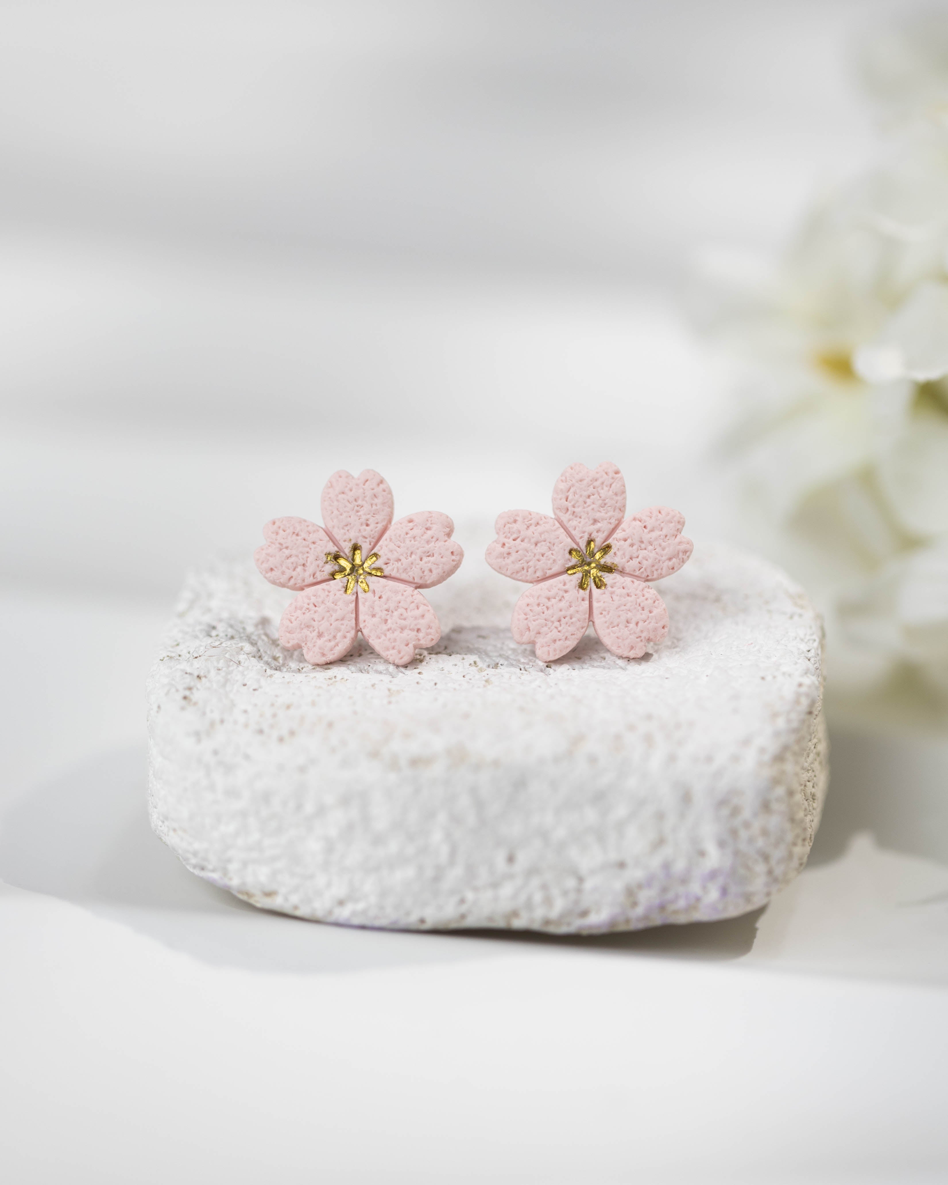 Cercei Studs Pastel Flower - baby pink