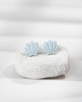 Cercei Studs Shell - pearl baby blue