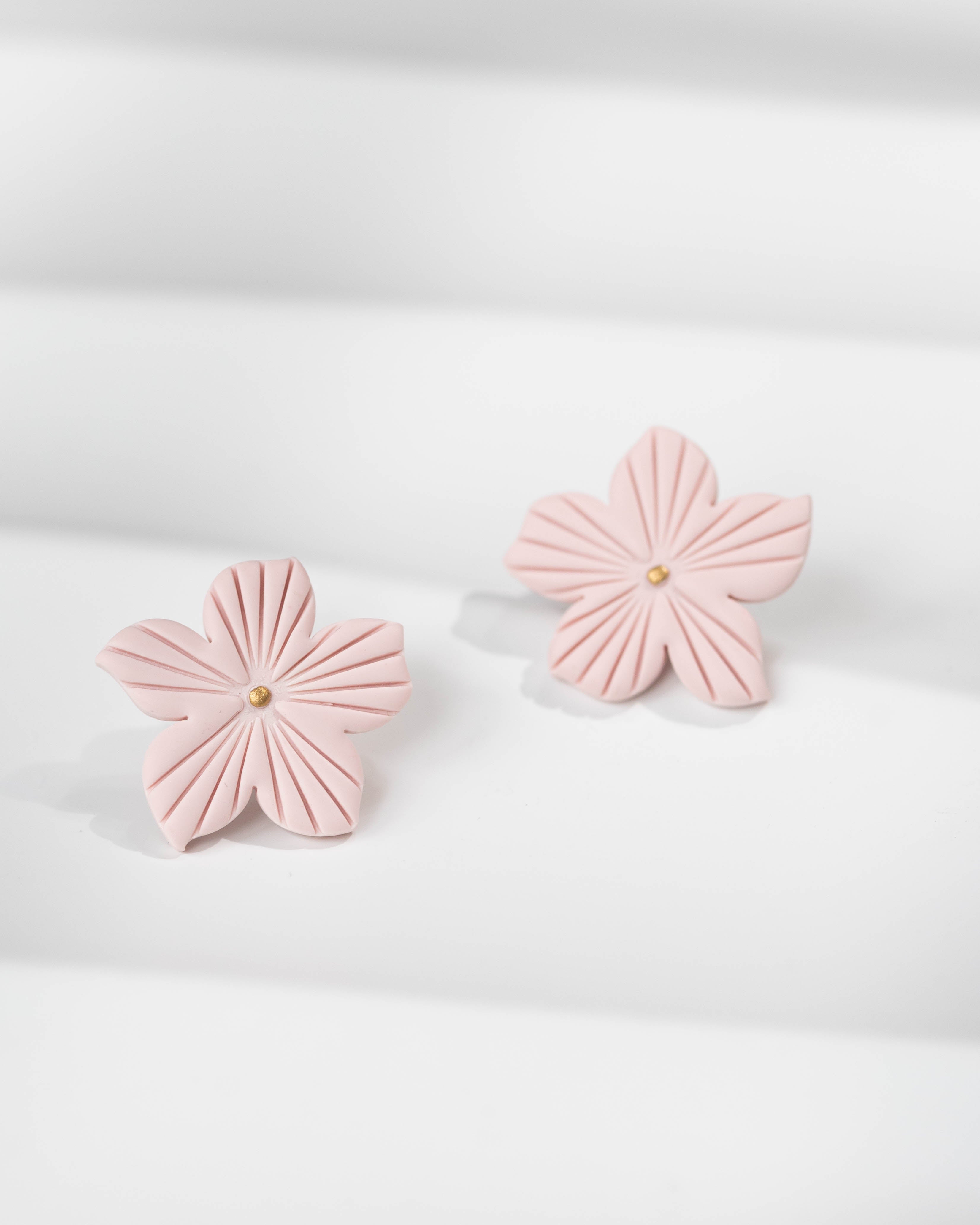Cercei Studs Bloom - Blush Pink
