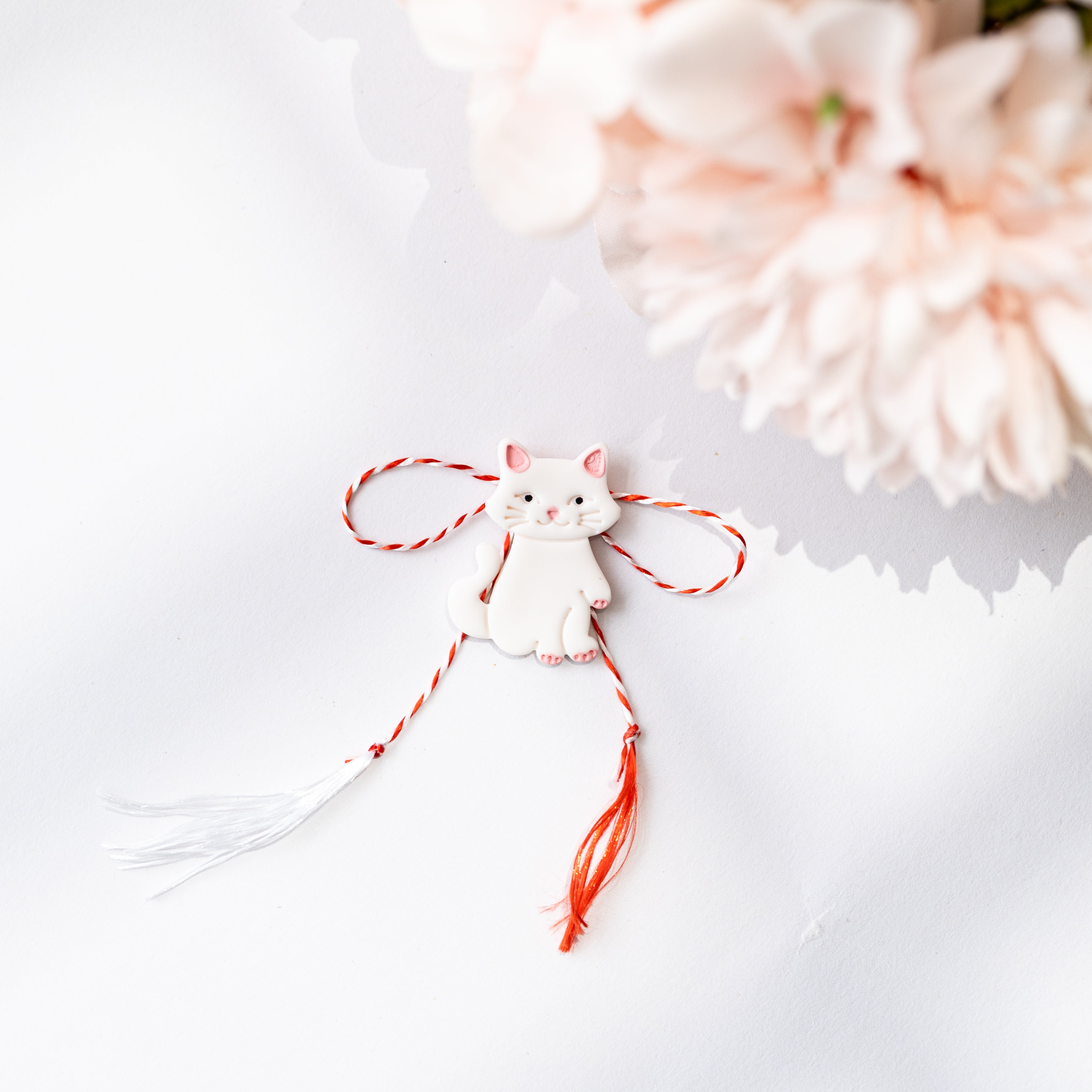 Brosa Pisica Aristocrată