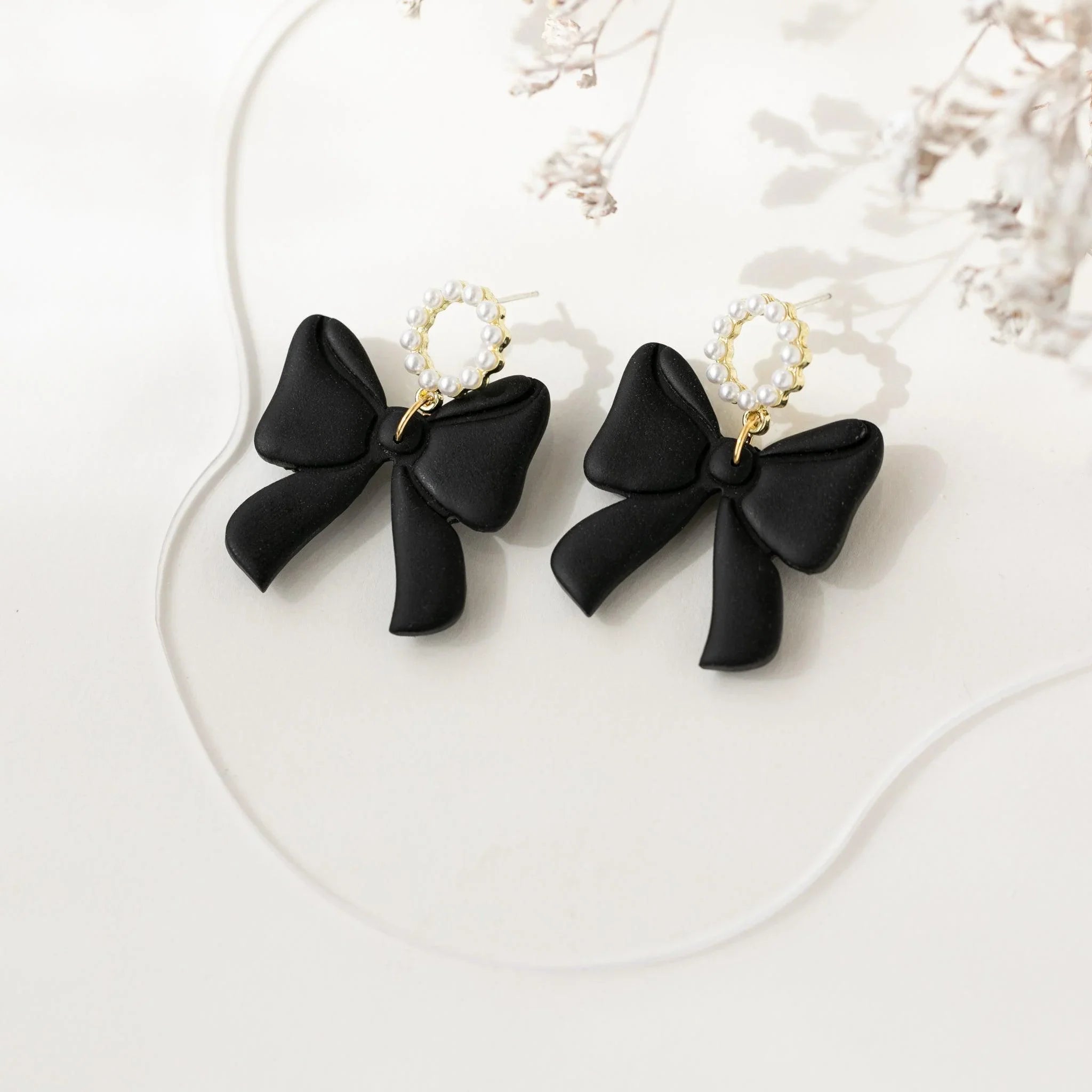 Cercei Pearl Bow - black - MARAI